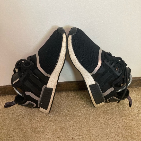 Adidas NMD_R1. Women’s 8 - Picture 5 of 8